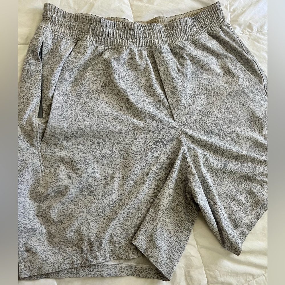 Men’s Lululemon shorts